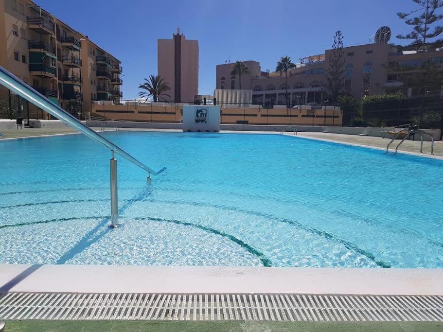 Sun Apartment - 3 Bedrooms, Priv Parking, Pool, Ac, Tv Channels, Fibre Net Los Cristianos  Extérieur photo