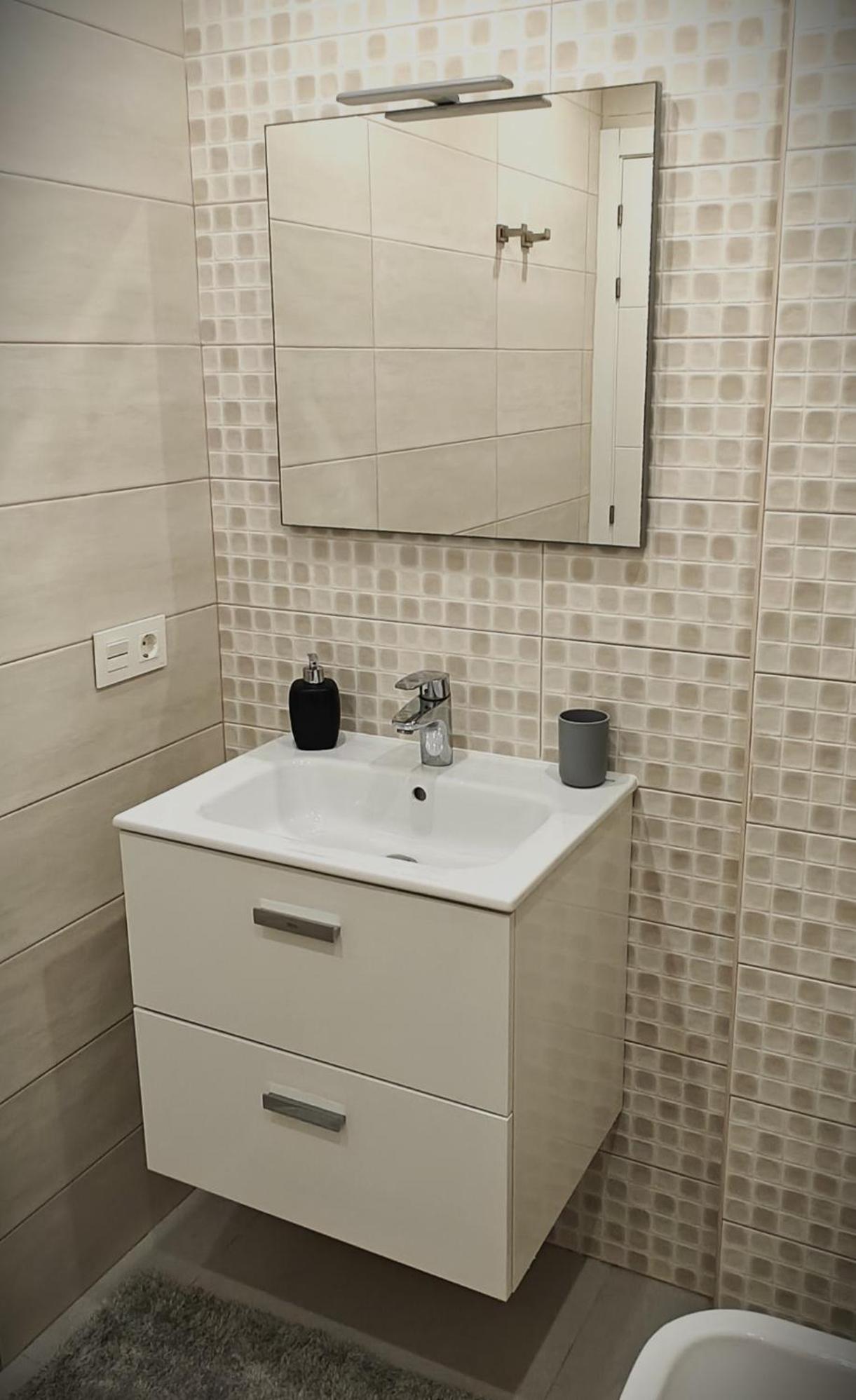 Sun Apartment - 3 Bedrooms, Priv Parking, Pool, Ac, Tv Channels, Fibre Net Los Cristianos  Extérieur photo