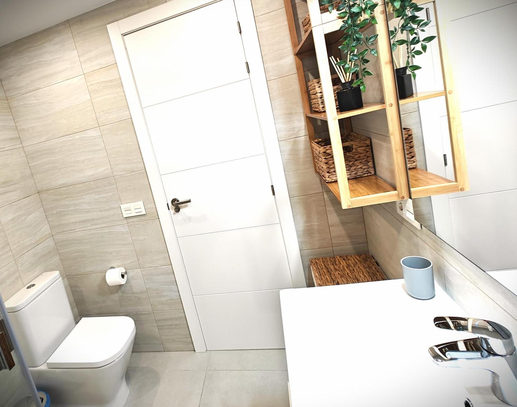 Sun Apartment - 3 Bedrooms, Priv Parking, Pool, Ac, Tv Channels, Fibre Net Los Cristianos  Extérieur photo
