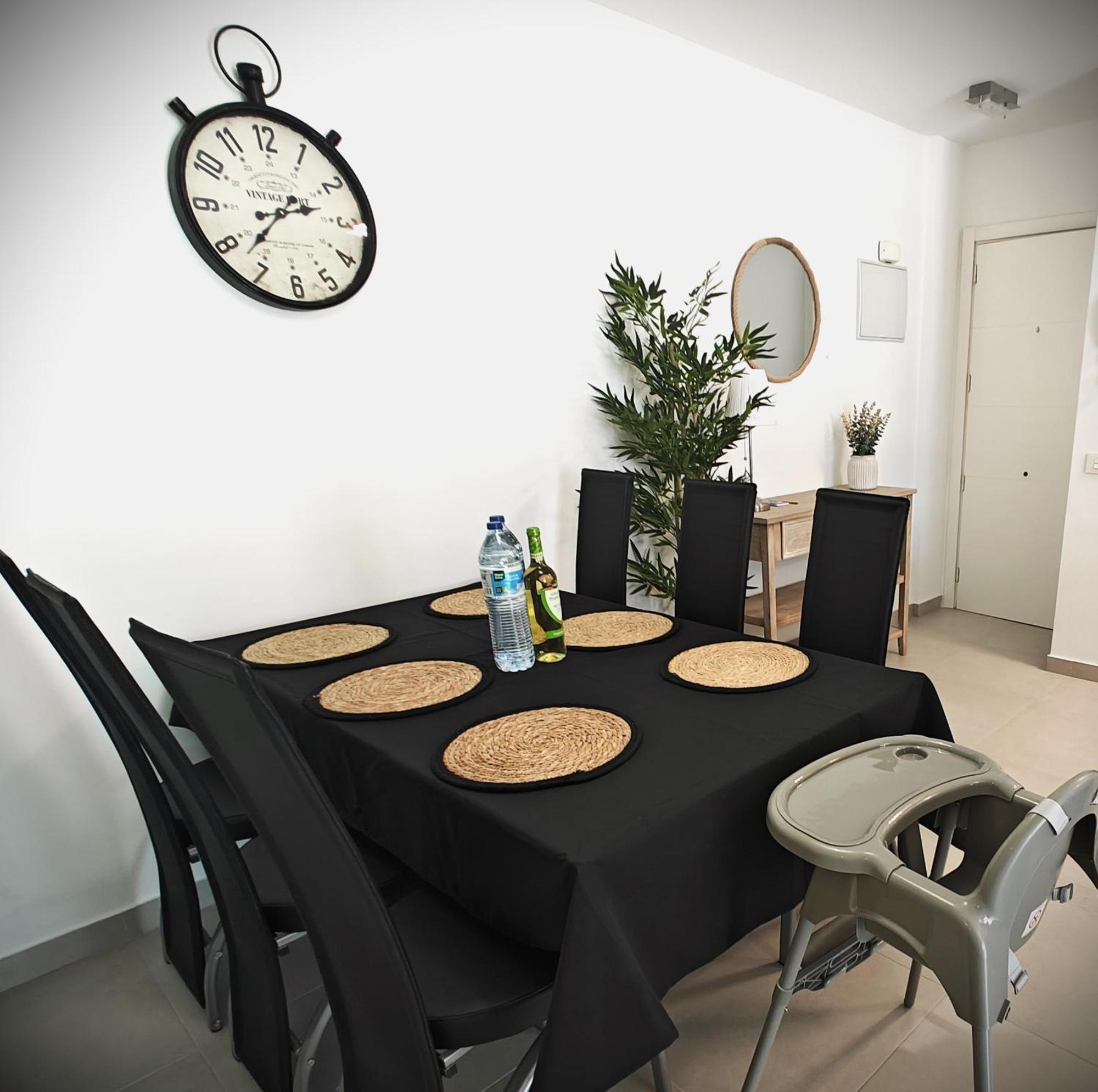Sun Apartment - 3 Bedrooms, Priv Parking, Pool, Ac, Tv Channels, Fibre Net Los Cristianos  Extérieur photo