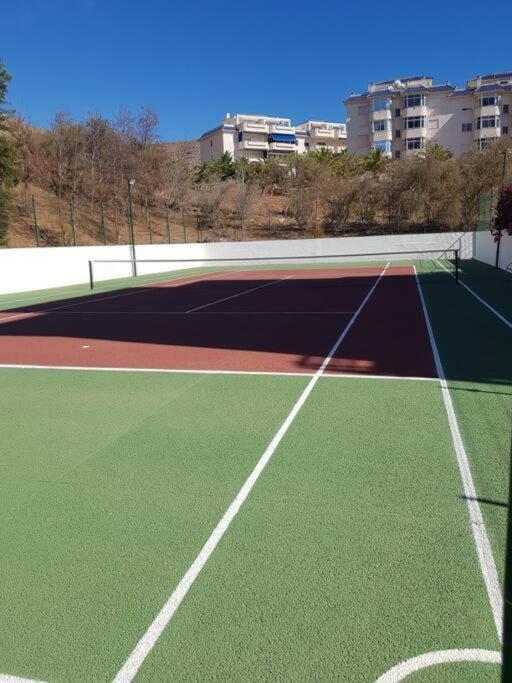 Sun Apartment - 3 Bedrooms, Priv Parking, Pool, Ac, Tv Channels, Fibre Net Los Cristianos  Extérieur photo