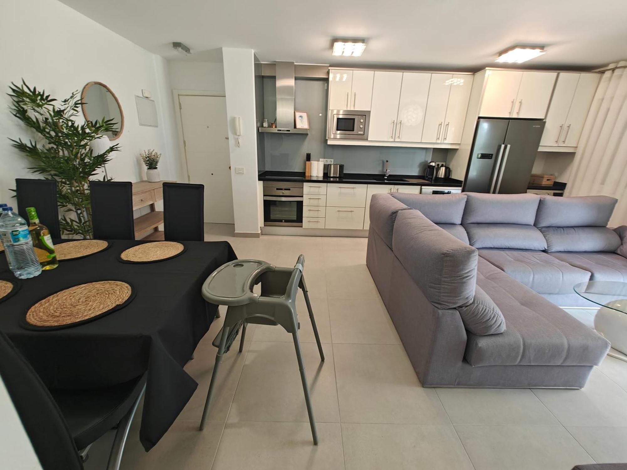 Sun Apartment - 3 Bedrooms, Priv Parking, Pool, Ac, Tv Channels, Fibre Net Los Cristianos  Extérieur photo