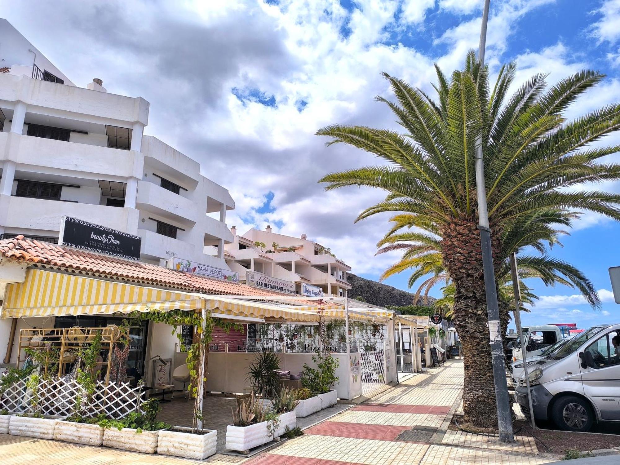 Sun Apartment - 3 Bedrooms, Priv Parking, Pool, Ac, Tv Channels, Fibre Net Los Cristianos  Extérieur photo